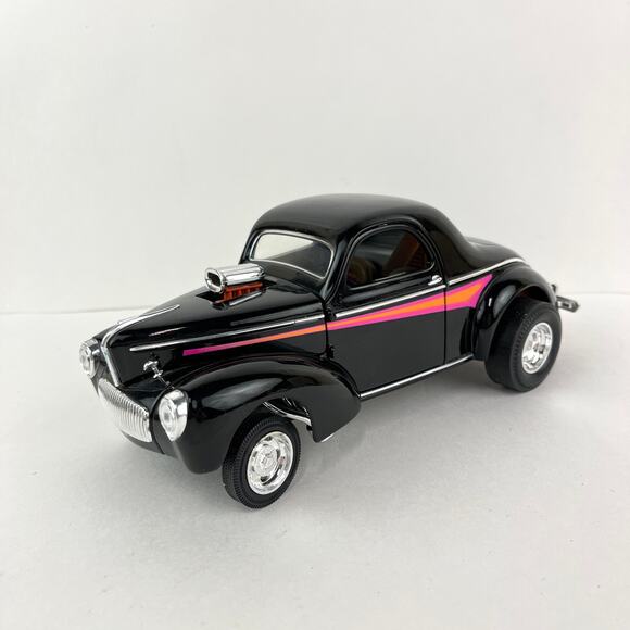 Road Legend 1941 Willys Coup 1:18 Scale Die Cast Car Model - Picture 1 of 8